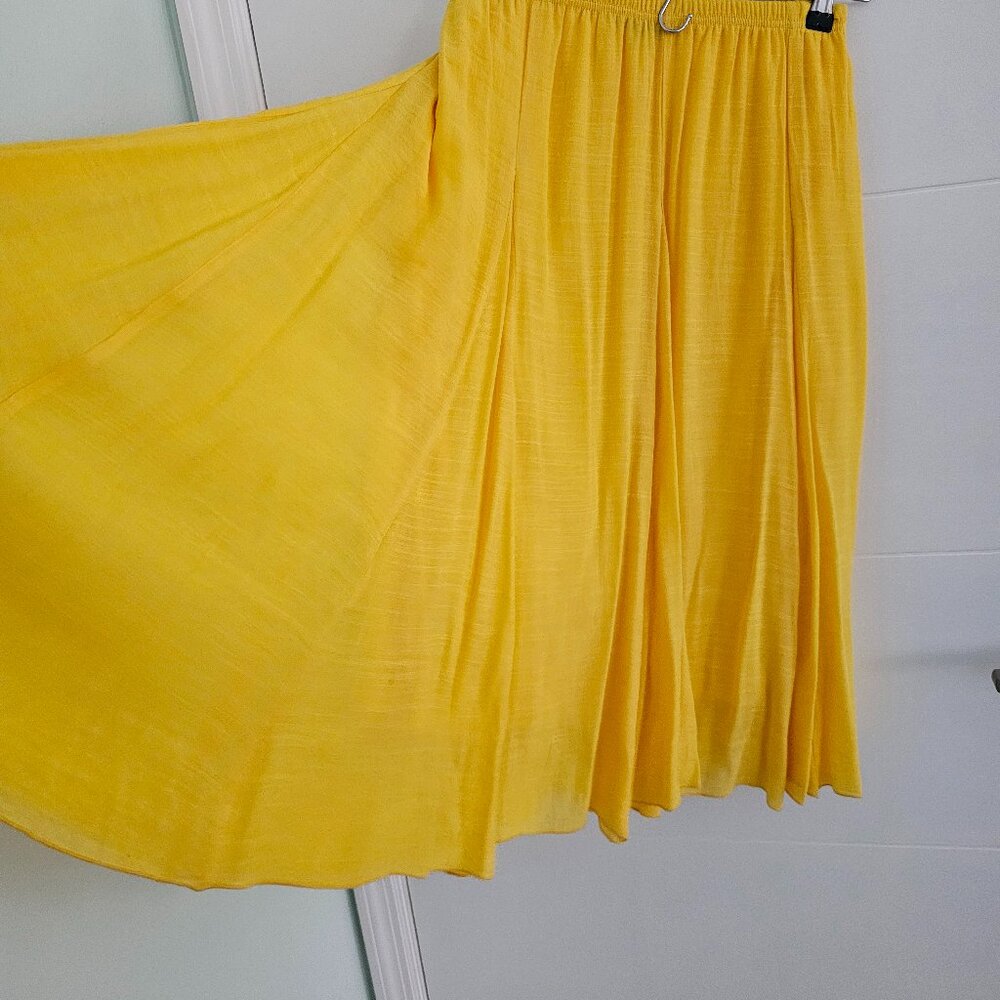 Zac & Rachel Flowy Yellow Summer Skirt